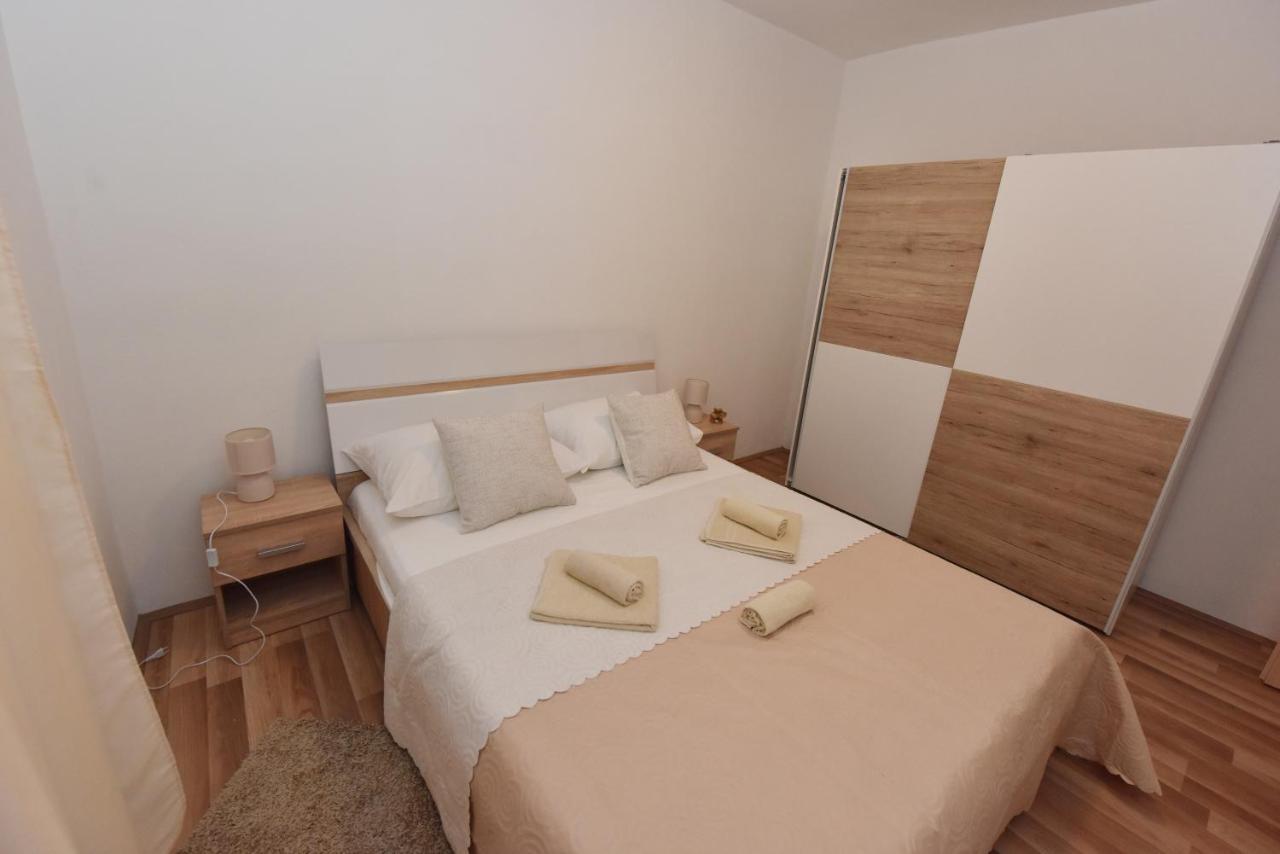 Appartement Lea à Šibenik Extérieur photo