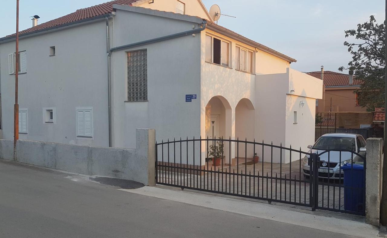 Appartement Lea à Šibenik Extérieur photo